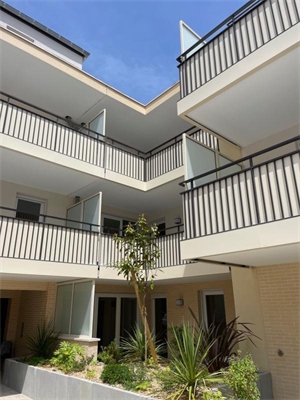 t2 à la location -   77190  DAMMARIE LES LYS, surface 44 m2 location t2 - UBI480498407